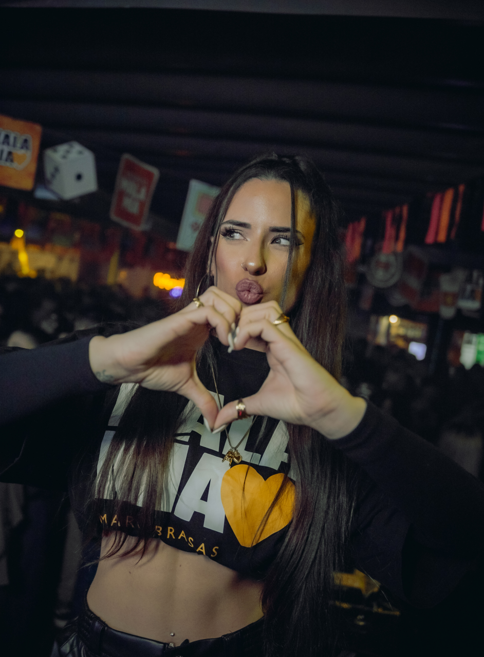 fiesta mala mia animación the room